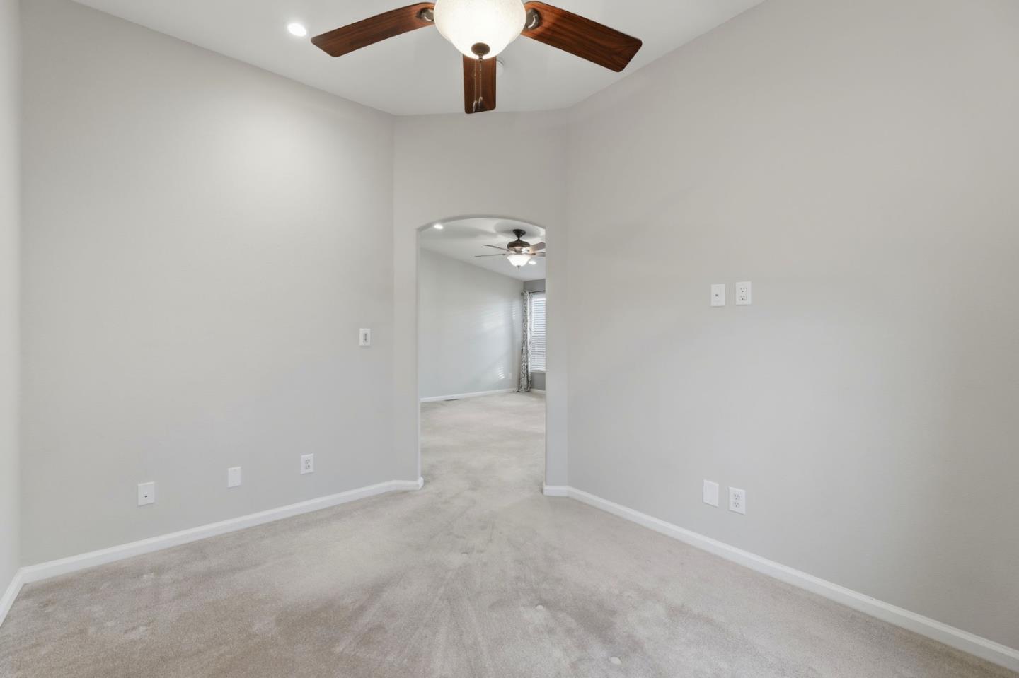 Detail Gallery Image 19 of 41 For 1085 Tasman Dr #201,  Sunnyvale,  CA 94089 - 3 Beds | 2 Baths
