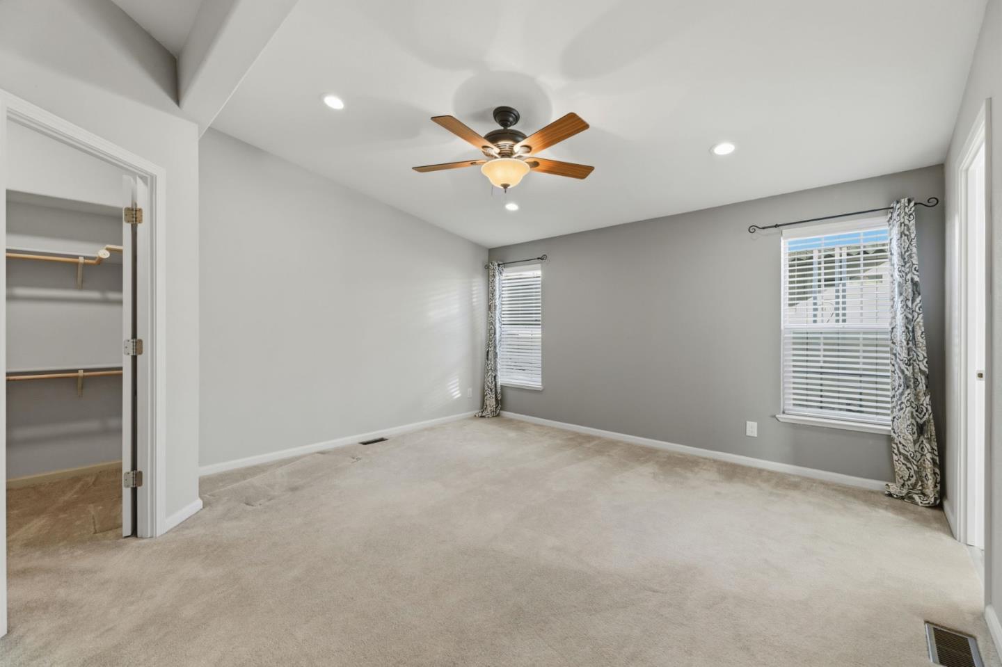 Detail Gallery Image 21 of 41 For 1085 Tasman Dr #201,  Sunnyvale,  CA 94089 - 3 Beds | 2 Baths