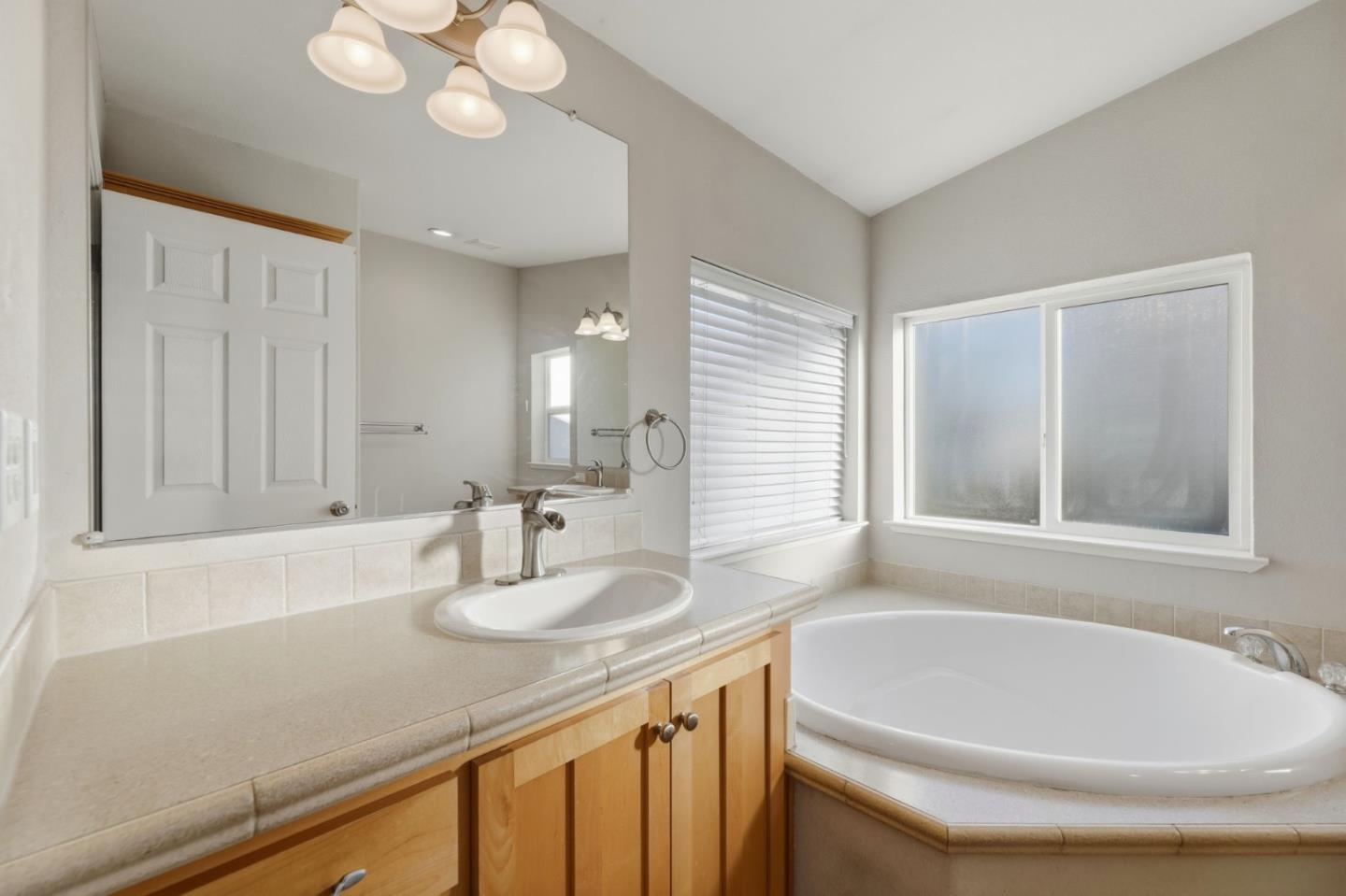 Detail Gallery Image 31 of 41 For 1085 Tasman Dr #201,  Sunnyvale,  CA 94089 - 3 Beds | 2 Baths