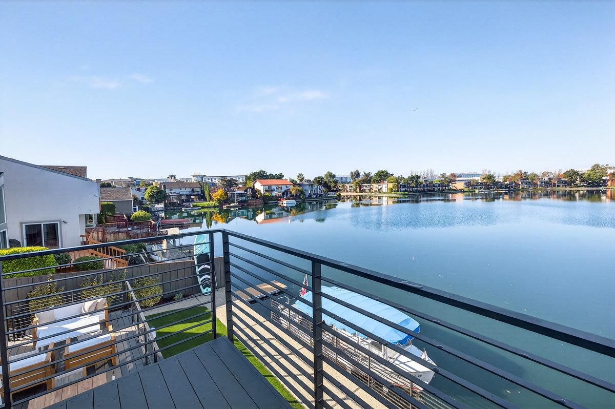 Detail Gallery Image 13 of 29 For 631 Matsonia Dr, Foster City,  CA 94404 - 4 Beds | 2/1 Baths