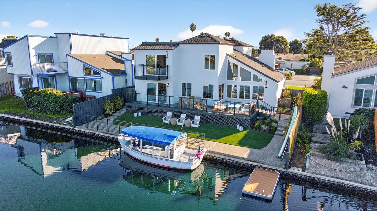 Detail Gallery Image 20 of 29 For 631 Matsonia Dr, Foster City,  CA 94404 - 4 Beds | 2/1 Baths