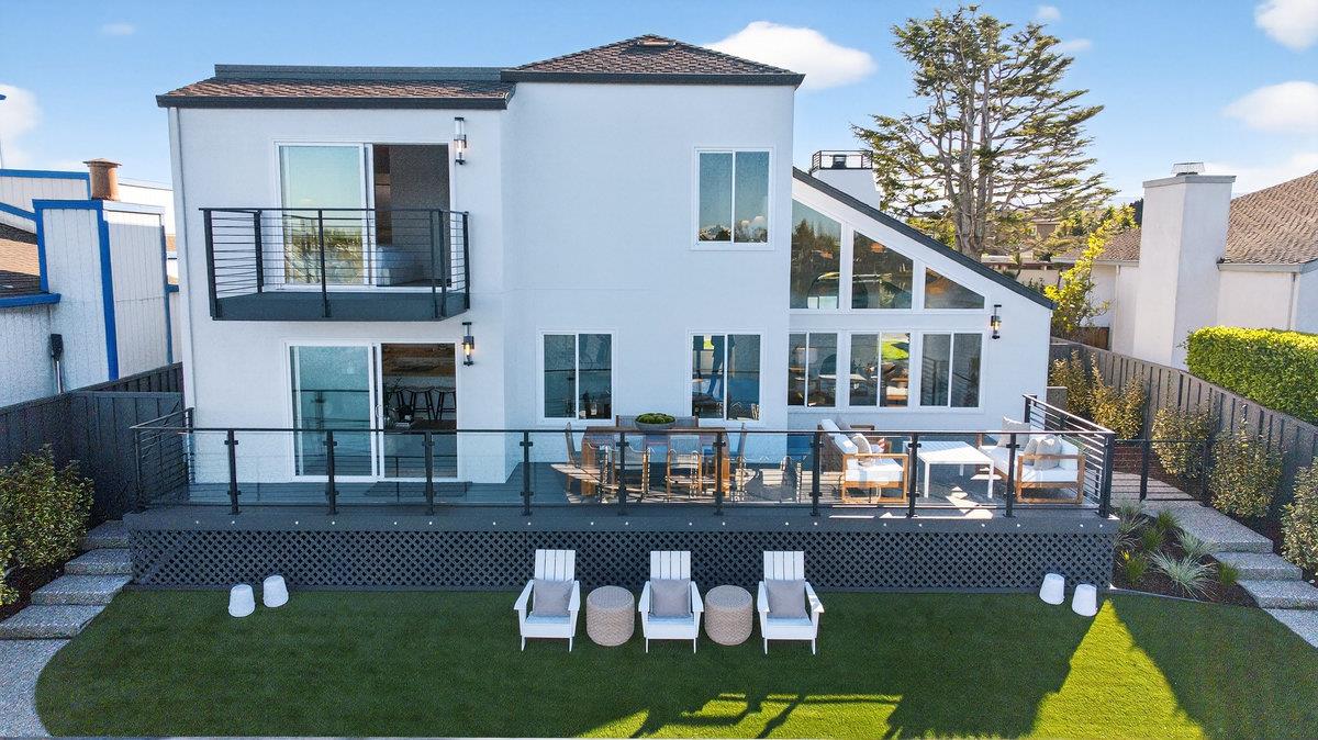 Detail Gallery Image 21 of 29 For 631 Matsonia Dr, Foster City,  CA 94404 - 4 Beds | 2/1 Baths