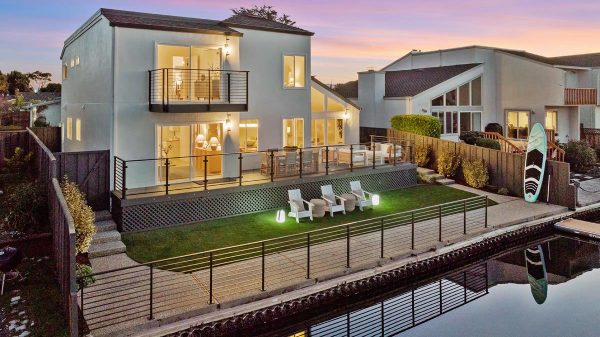 Detail Gallery Image 26 of 29 For 631 Matsonia Dr, Foster City,  CA 94404 - 4 Beds | 2/1 Baths