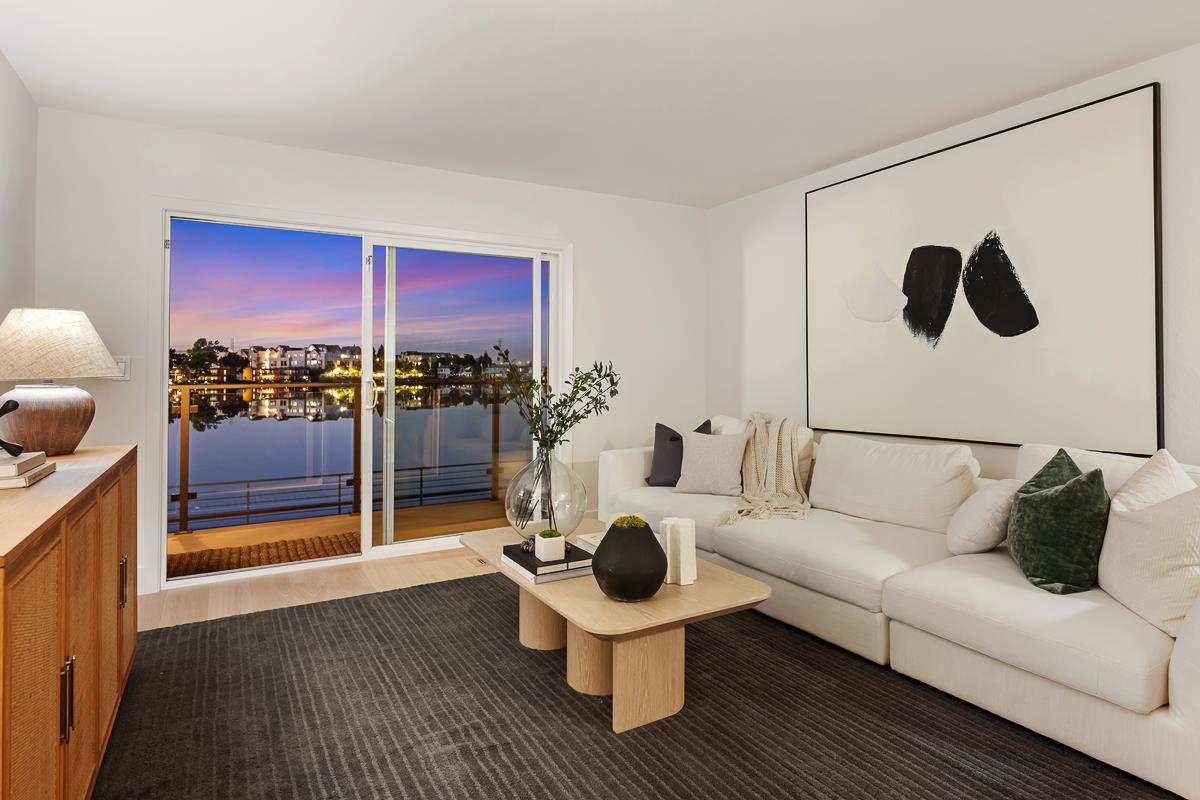 Detail Gallery Image 7 of 29 For 631 Matsonia Dr, Foster City,  CA 94404 - 4 Beds | 2/1 Baths