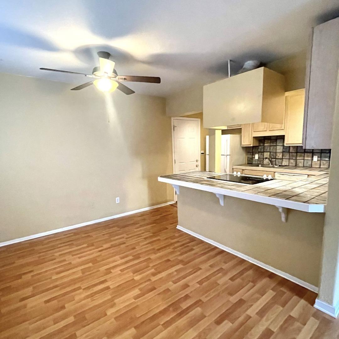 Detail Gallery Image 4 of 8 For 134 Cypress St, Redwood City,  CA 94061 - 1 Beds | 1 Baths