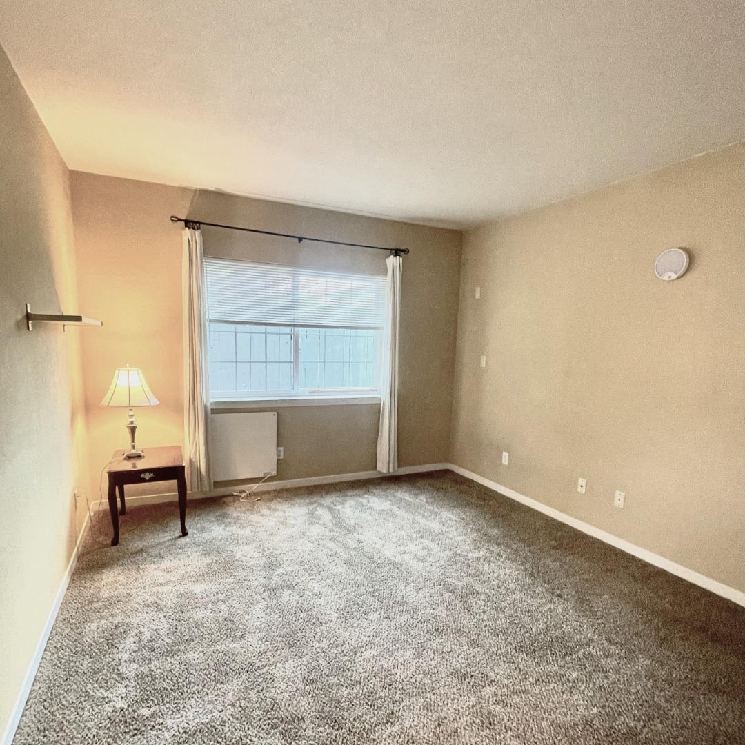 Detail Gallery Image 6 of 8 For 134 Cypress St, Redwood City,  CA 94061 - 1 Beds | 1 Baths