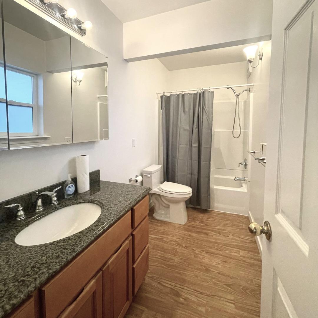 Detail Gallery Image 7 of 8 For 134 Cypress St, Redwood City,  CA 94061 - 1 Beds | 1 Baths