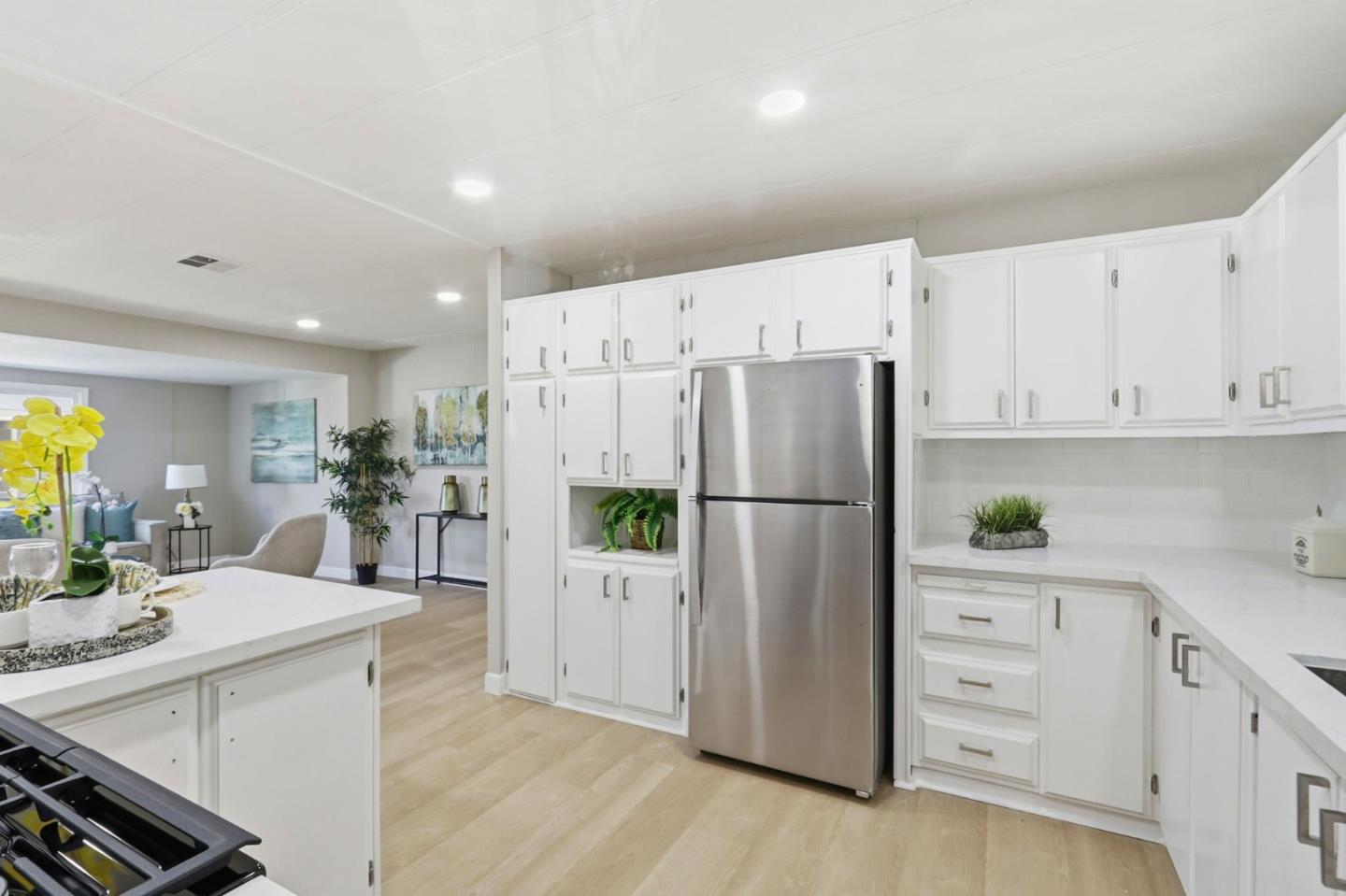 Detail Gallery Image 18 of 38 For 486 Millpond Dr #486,  San Jose,  CA 95125 - 3 Beds | 2 Baths