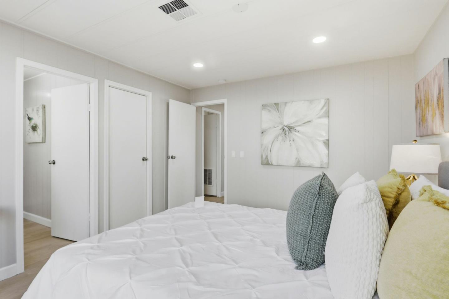 Detail Gallery Image 31 of 38 For 486 Millpond Dr #486,  San Jose,  CA 95125 - 3 Beds | 2 Baths