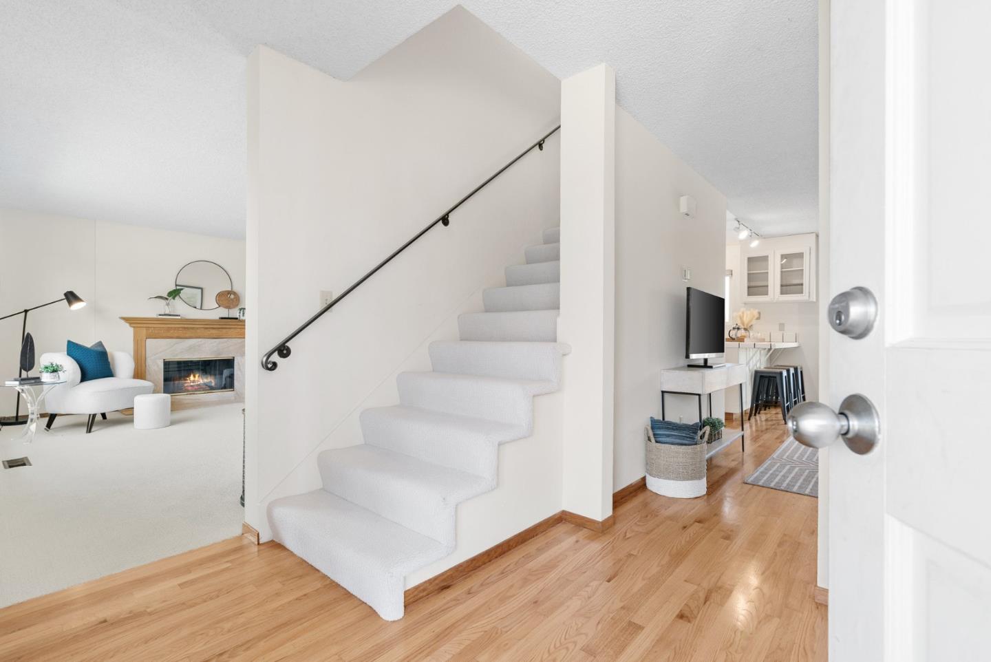 Detail Gallery Image 19 of 42 For 128 Mcmillan Dr, Santa Cruz,  CA 95060 - 4 Beds | 2/1 Baths