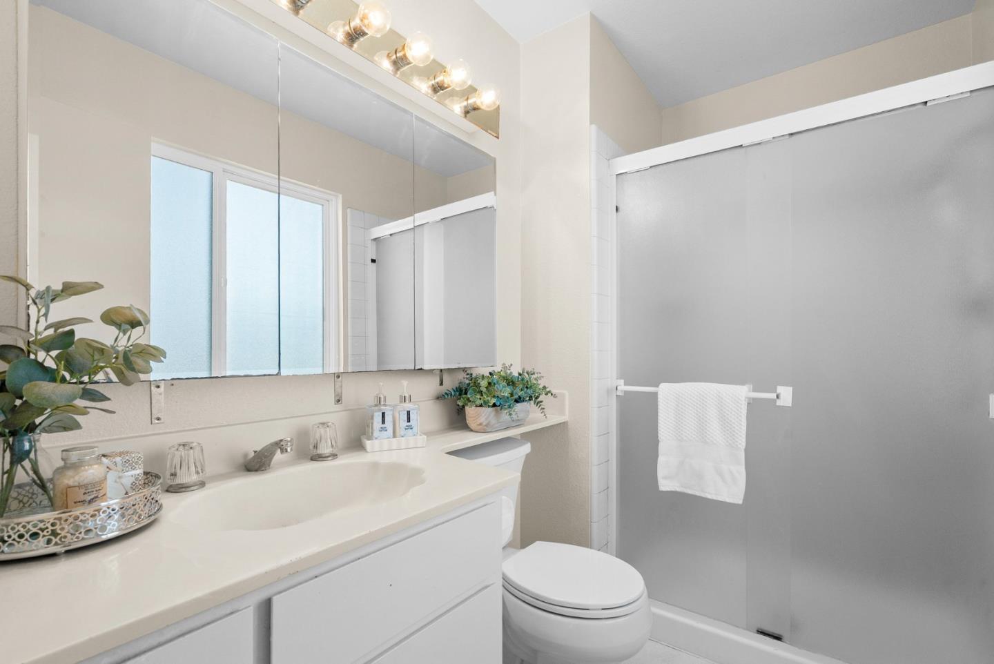 Detail Gallery Image 23 of 42 For 128 Mcmillan Dr, Santa Cruz,  CA 95060 - 4 Beds | 2/1 Baths