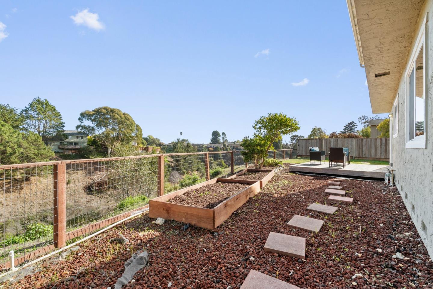 Detail Gallery Image 38 of 42 For 128 Mcmillan Dr, Santa Cruz,  CA 95060 - 4 Beds | 2/1 Baths