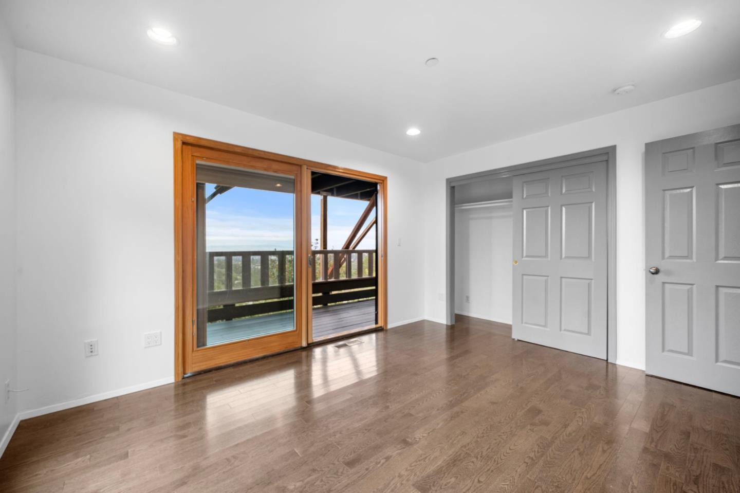 Detail Gallery Image 20 of 25 For 15 Anson Rd #B,  Hillsborough,  CA 94010 - 2 Beds | 2 Baths