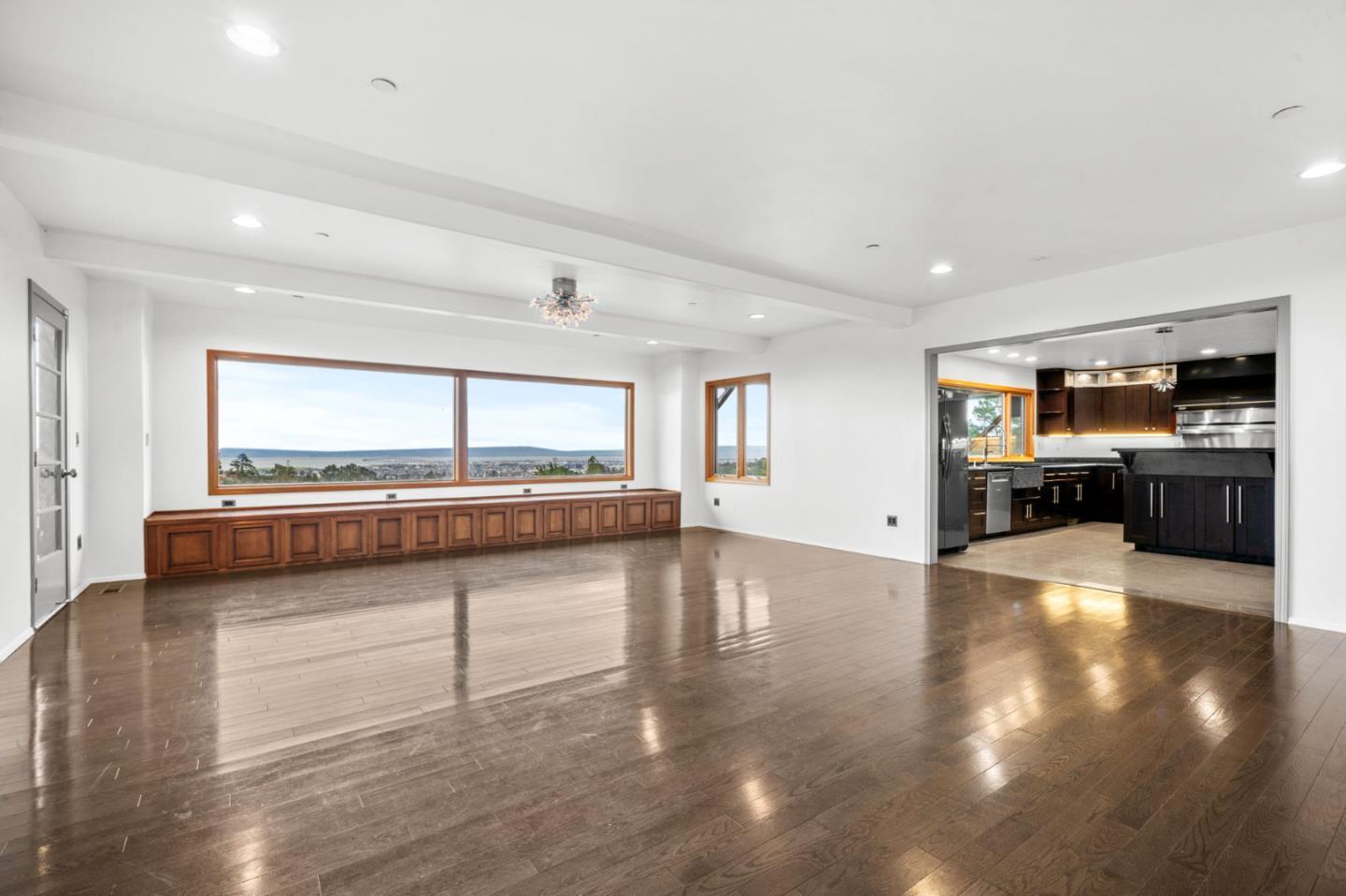 Detail Gallery Image 24 of 25 For 15 Anson Rd #B,  Hillsborough,  CA 94010 - 2 Beds | 2 Baths