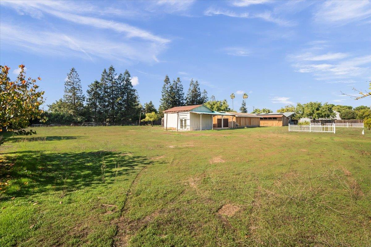 Detail Gallery Image 42 of 64 For 980 E Middle Ave, San Martin,  CA 95046 - 3 Beds | 2 Baths