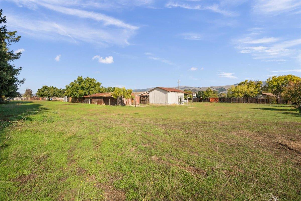 Detail Gallery Image 46 of 64 For 980 E Middle Ave, San Martin,  CA 95046 - 3 Beds | 2 Baths