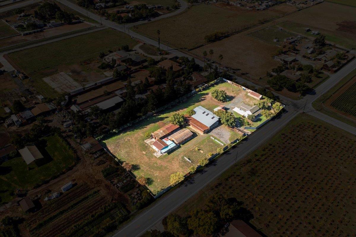 Detail Gallery Image 58 of 64 For 980 E Middle Ave, San Martin,  CA 95046 - 3 Beds | 2 Baths