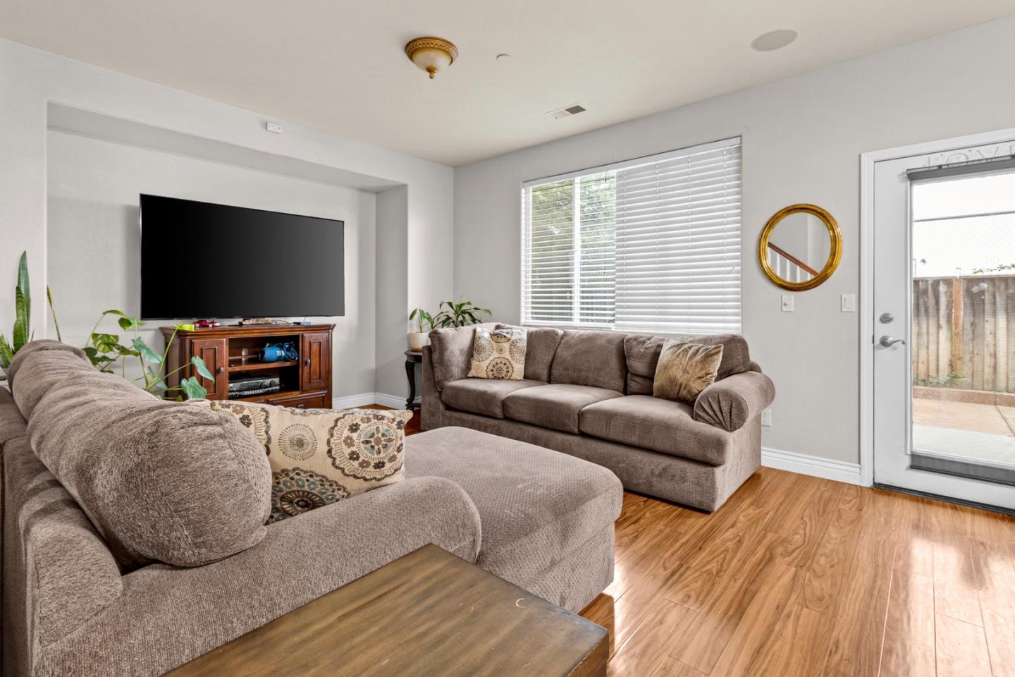 Detail Gallery Image 18 of 46 For 359 Barolo Cir, Greenfield,  CA 93927 - 4 Beds | 2/1 Baths