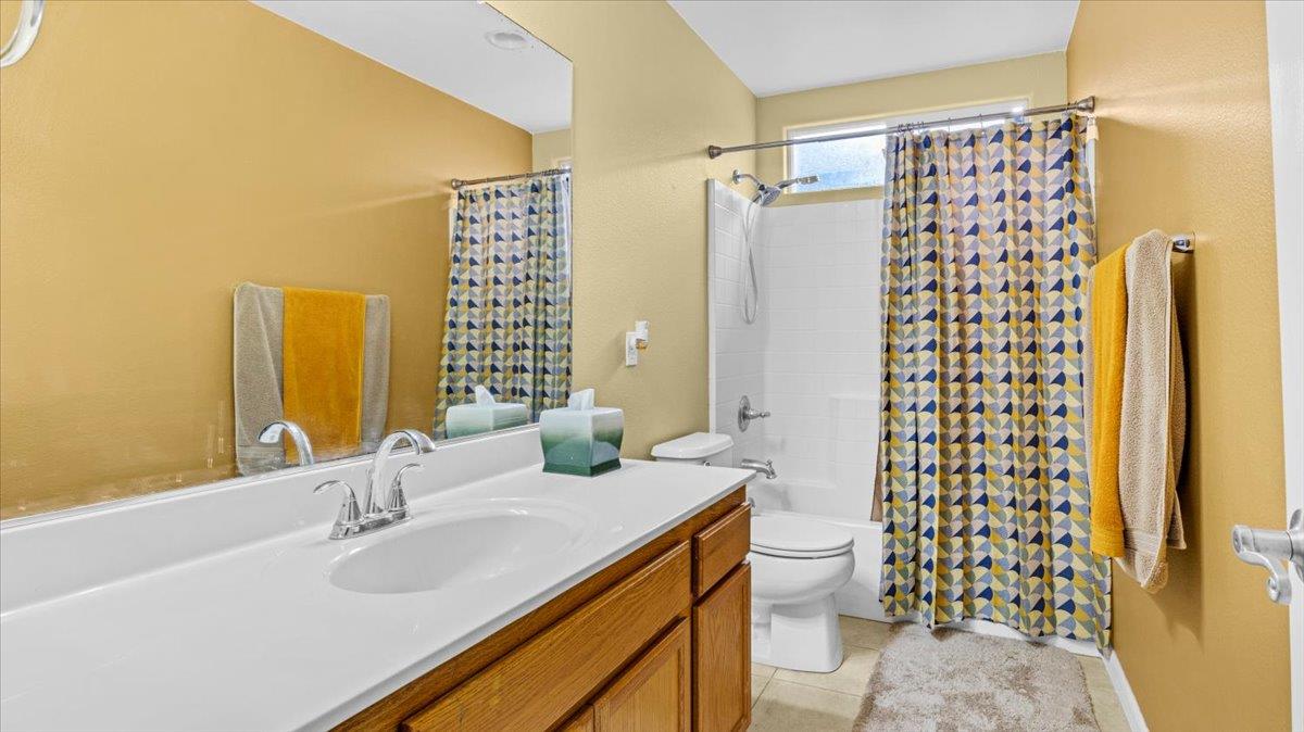 Detail Gallery Image 36 of 46 For 359 Barolo Cir, Greenfield,  CA 93927 - 4 Beds | 2/1 Baths