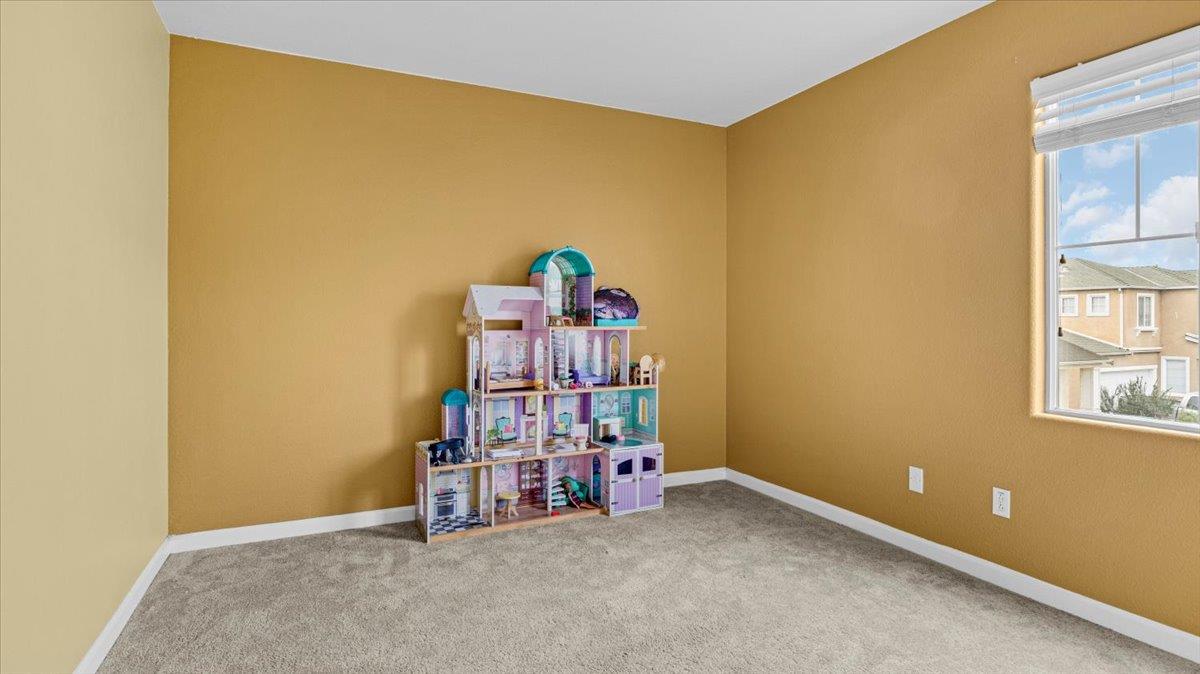 Detail Gallery Image 39 of 46 For 359 Barolo Cir, Greenfield,  CA 93927 - 4 Beds | 2/1 Baths