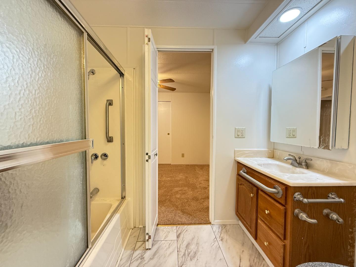 Detail Gallery Image 17 of 33 For 224 Queens Way #224,  Pittsburg,  CA 94565 - 2 Beds | 2 Baths