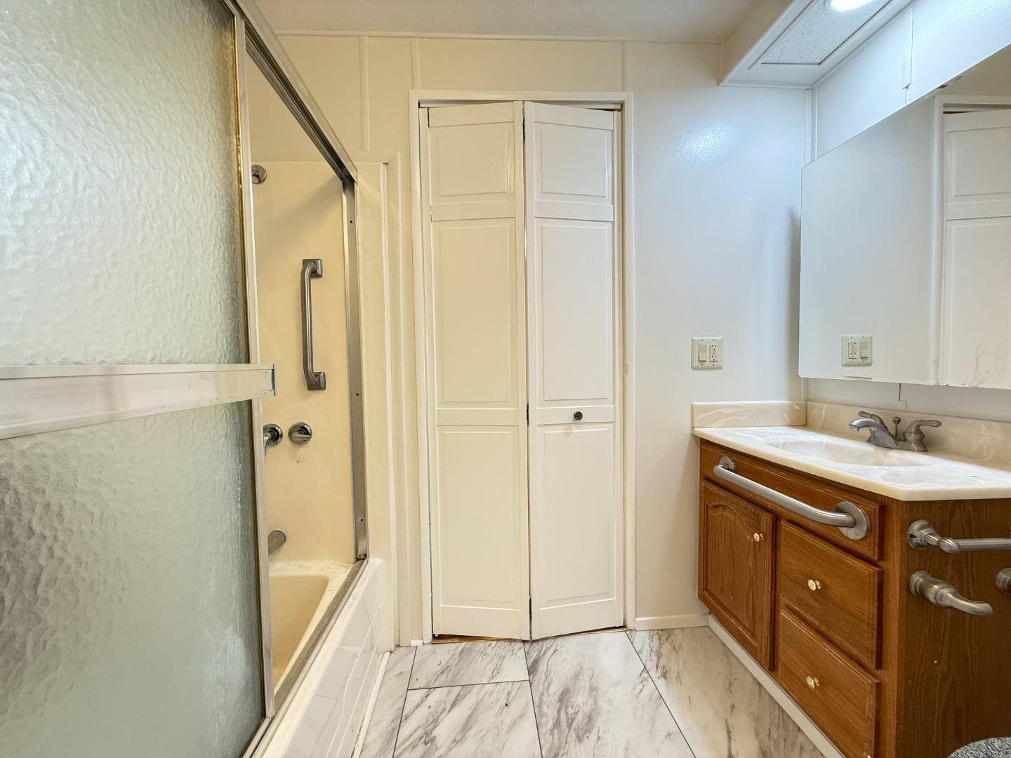 Detail Gallery Image 18 of 33 For 224 Queens Way #224,  Pittsburg,  CA 94565 - 2 Beds | 2 Baths