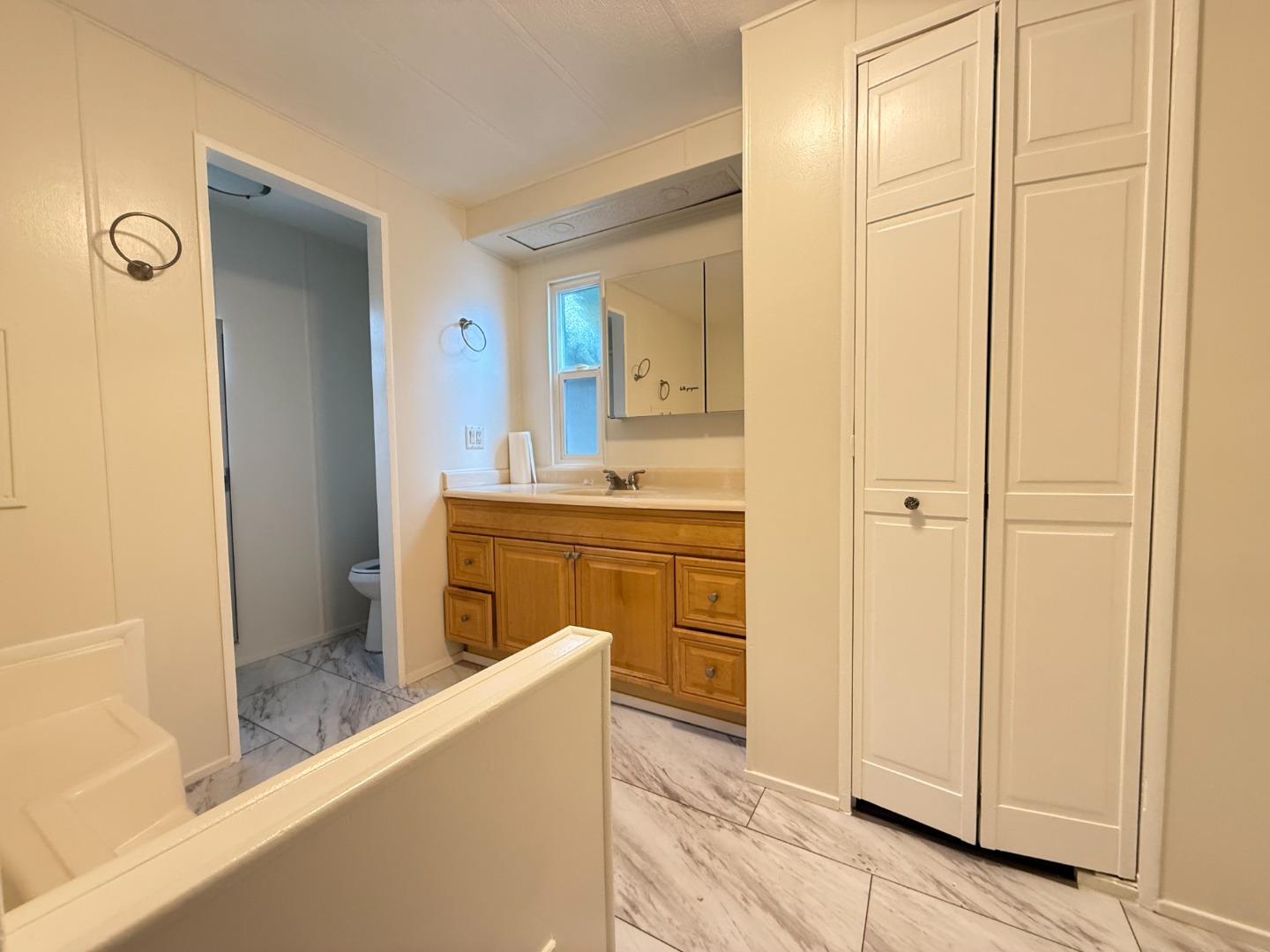 Detail Gallery Image 25 of 33 For 224 Queens Way #224,  Pittsburg,  CA 94565 - 2 Beds | 2 Baths
