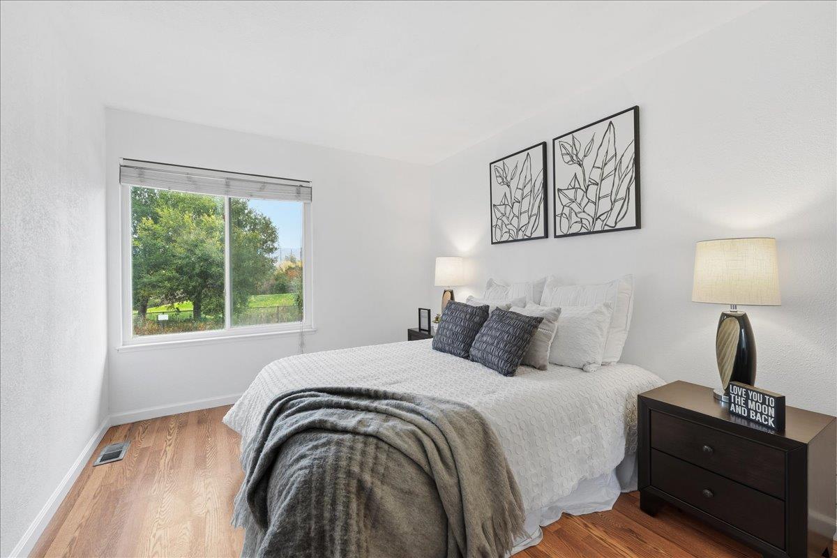 Detail Gallery Image 11 of 15 For 2669 Lone Bluff Way, San Jose,  CA 95111 - 2 Beds | 1/1 Baths