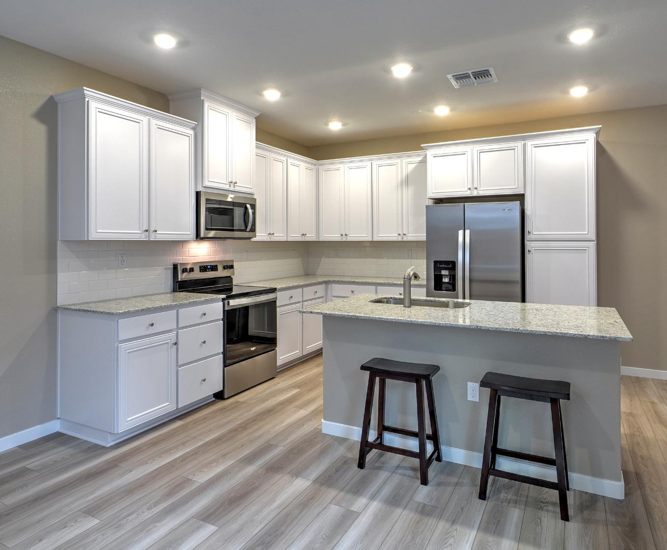 Detail Gallery Image 4 of 12 For 2949 Pulp Mill Lane Ln, Lincoln,  CA 95648 - 3 Beds | 2/1 Baths