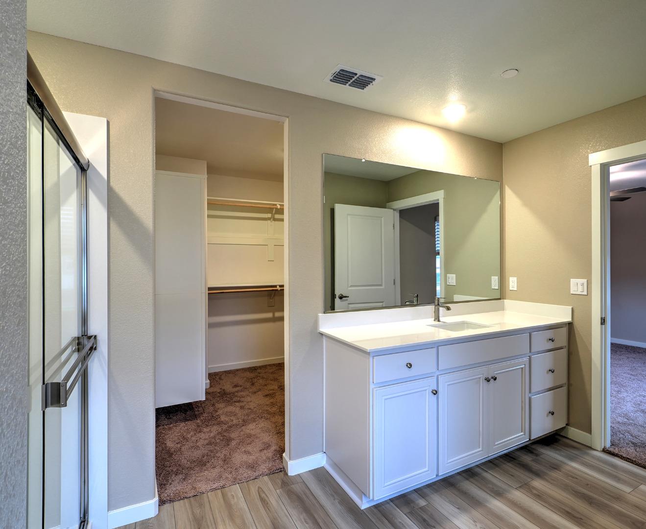 Detail Gallery Image 7 of 12 For 2949 Pulp Mill Lane Ln, Lincoln,  CA 95648 - 3 Beds | 2/1 Baths