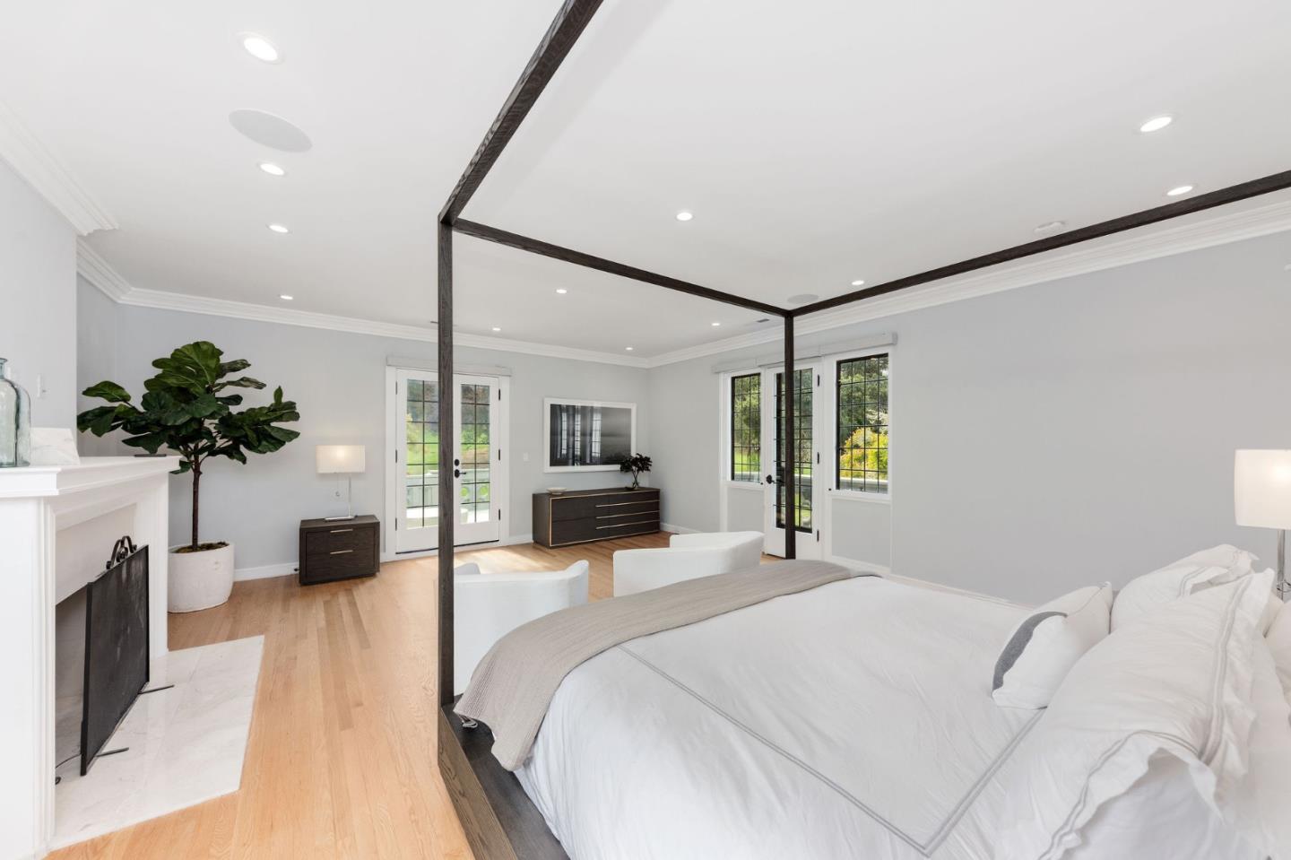 Detail Gallery Image 25 of 69 For 85 Fagan Dr, Hillsborough,  CA 94010 - 9 Beds | 8/1 Baths