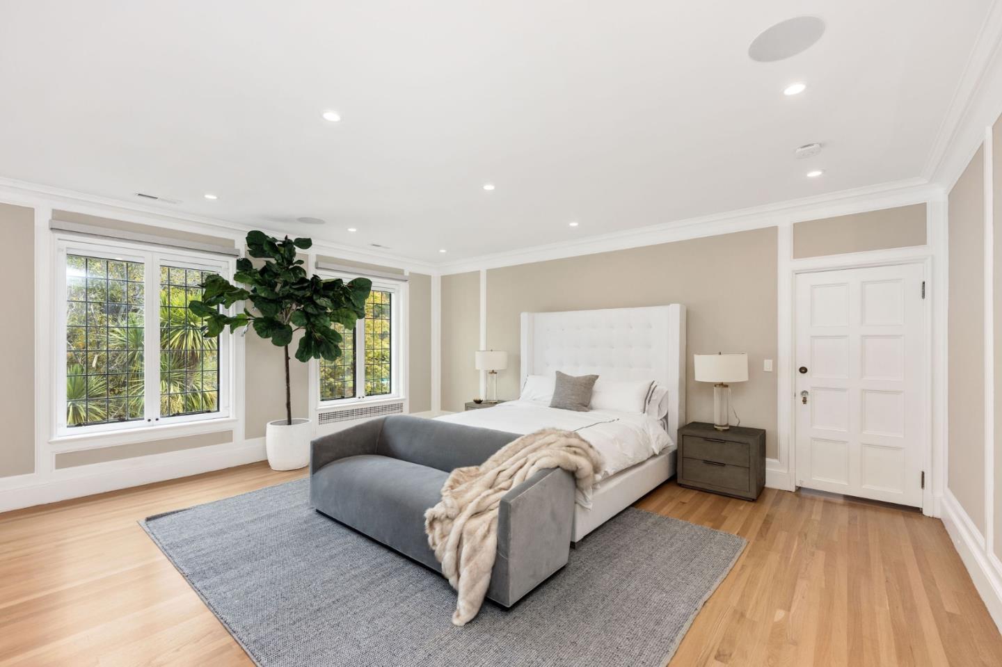 Detail Gallery Image 35 of 69 For 85 Fagan Dr, Hillsborough,  CA 94010 - 9 Beds | 8/1 Baths