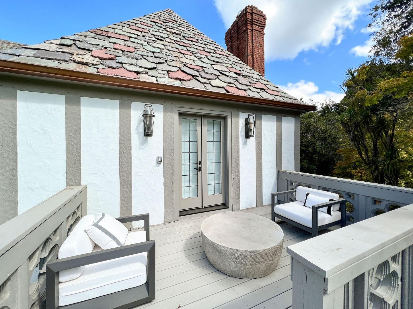 Detail Gallery Image 49 of 69 For 85 Fagan Dr, Hillsborough,  CA 94010 - 9 Beds | 8/1 Baths