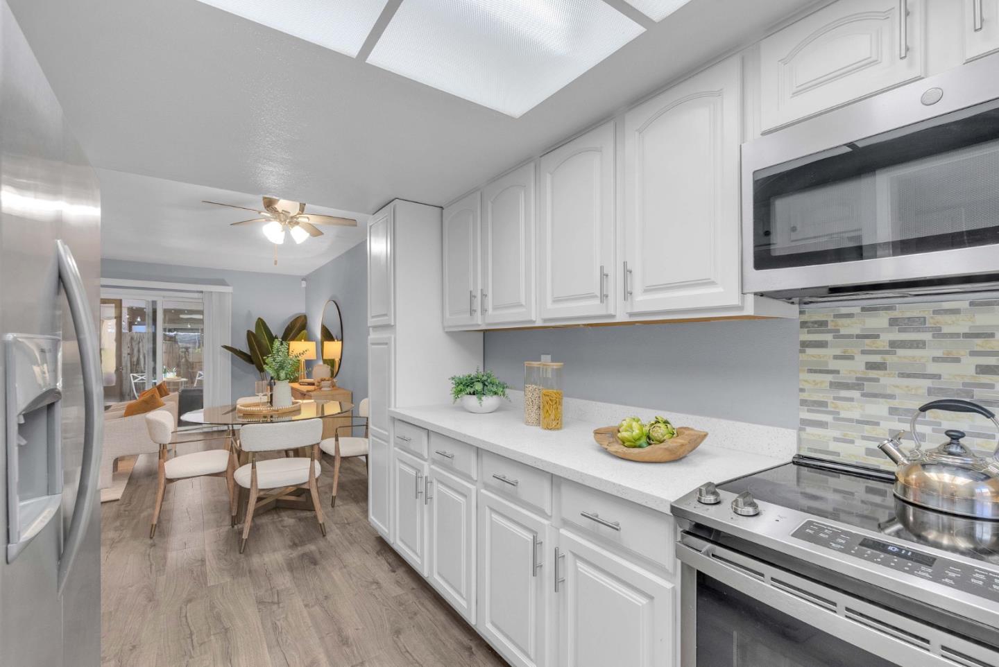 Detail Gallery Image 11 of 27 For 1006 Bellhurst Ave, San Jose,  CA 95122 - 3 Beds | 1/1 Baths