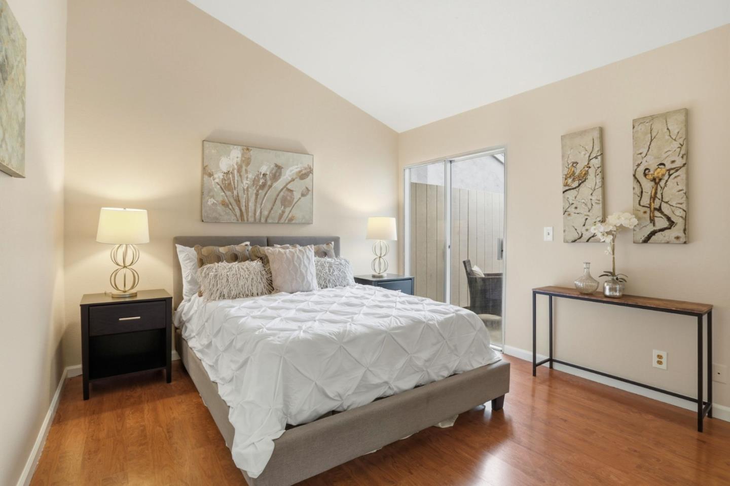 Detail Gallery Image 16 of 41 For 1931 Perrone Cir, San Jose,  CA 95116 - 3 Beds | 2 Baths