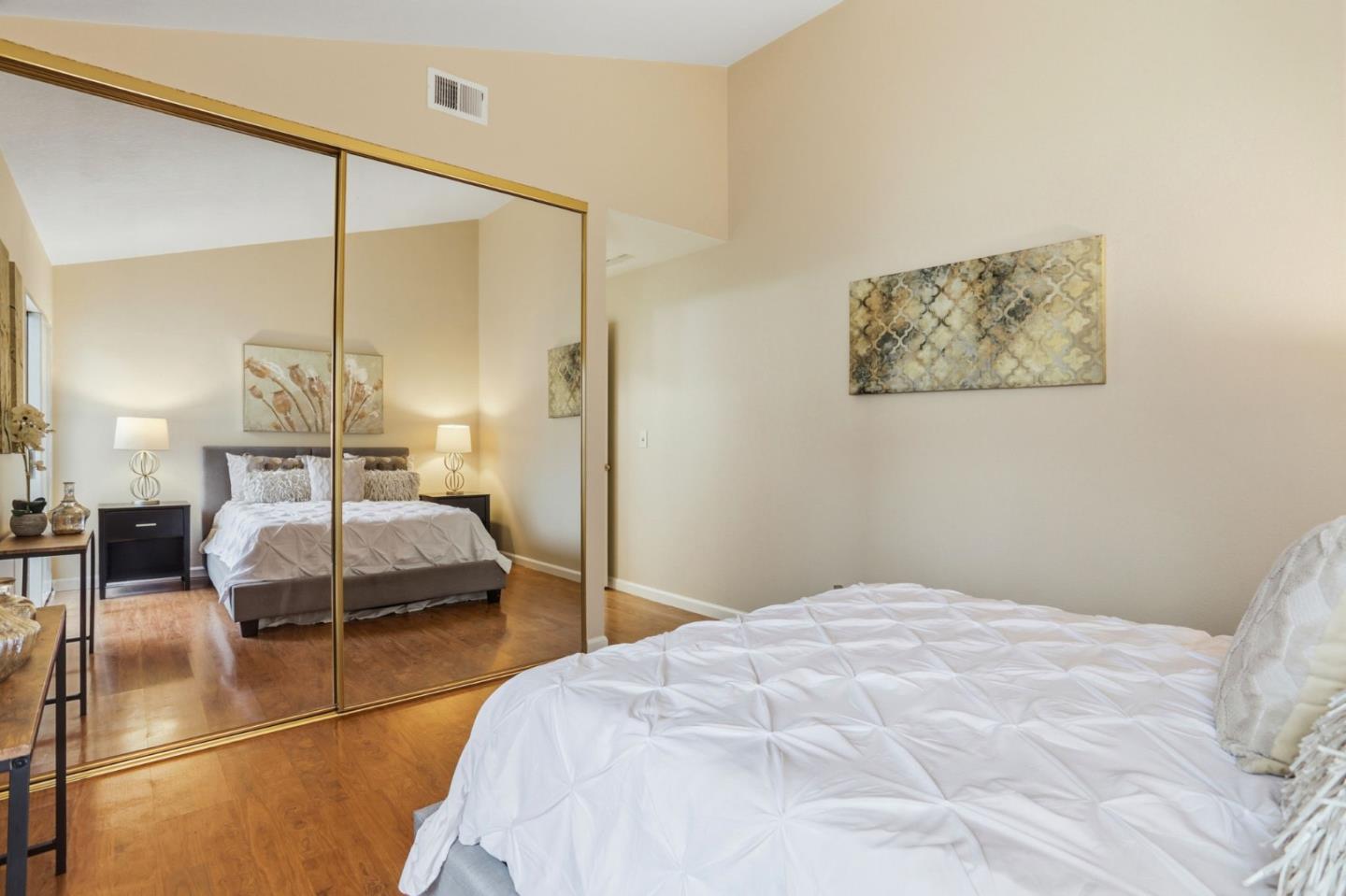 Detail Gallery Image 18 of 41 For 1931 Perrone Cir, San Jose,  CA 95116 - 3 Beds | 2 Baths