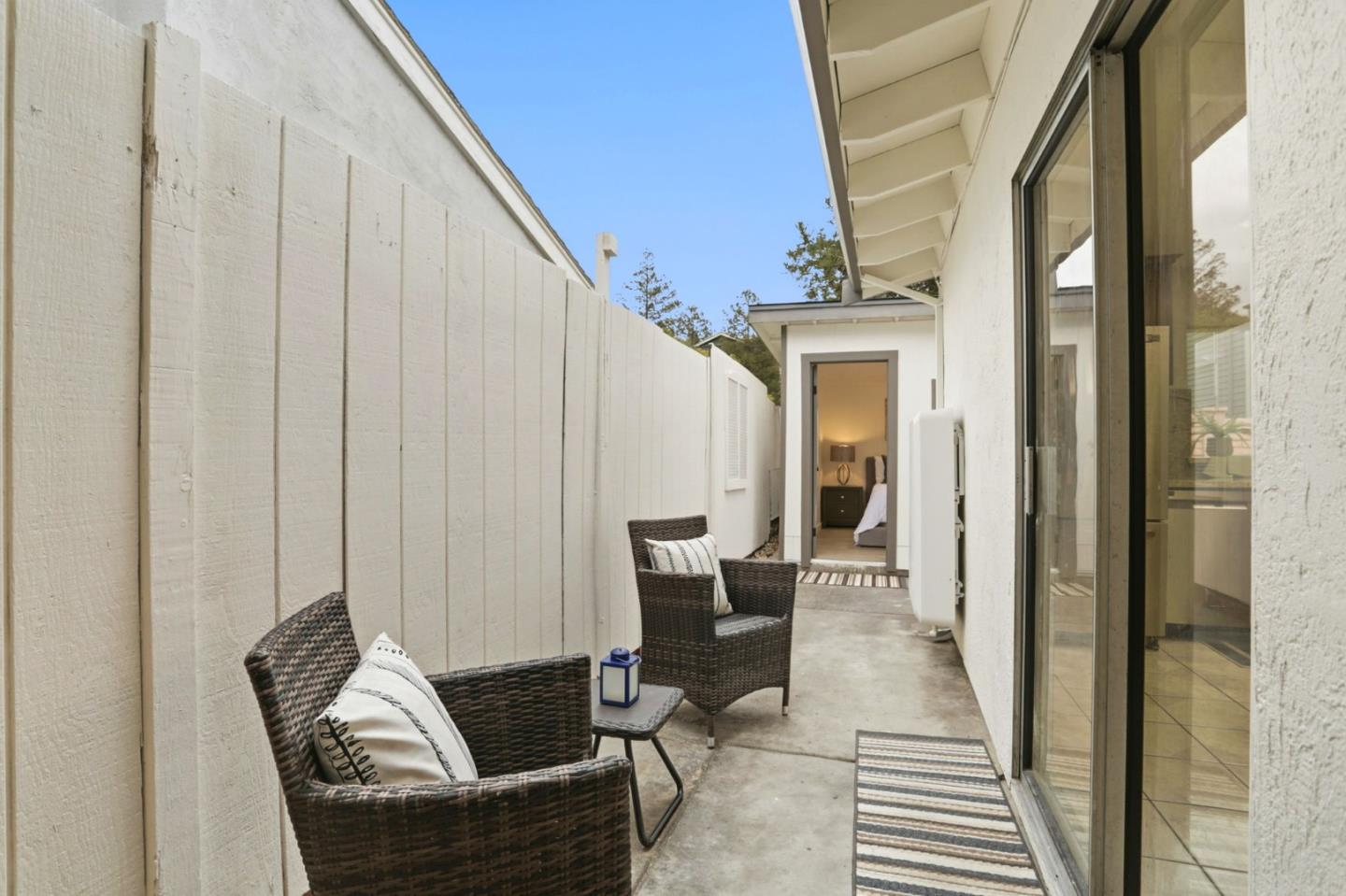 Detail Gallery Image 24 of 41 For 1931 Perrone Cir, San Jose,  CA 95116 - 3 Beds | 2 Baths