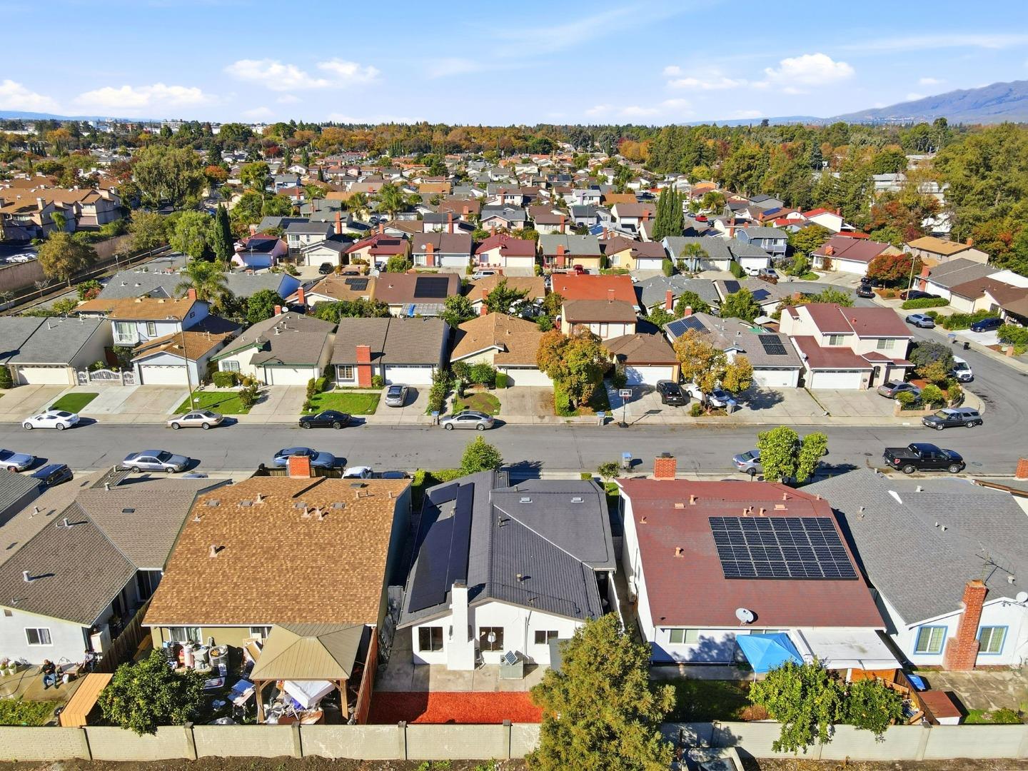 Detail Gallery Image 38 of 41 For 1931 Perrone Cir, San Jose,  CA 95116 - 3 Beds | 2 Baths