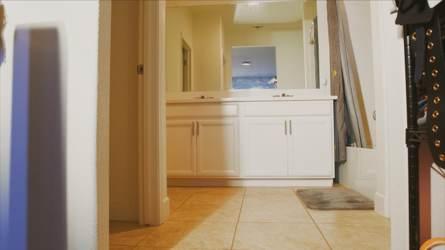 Detail Gallery Image 16 of 22 For 3082 Palomino Way, Hollister,  CA 95023 - 4 Beds | 2/1 Baths