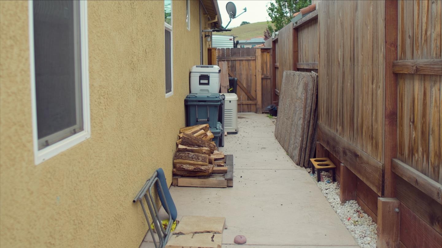 Detail Gallery Image 17 of 22 For 3082 Palomino Way, Hollister,  CA 95023 - 4 Beds | 2/1 Baths