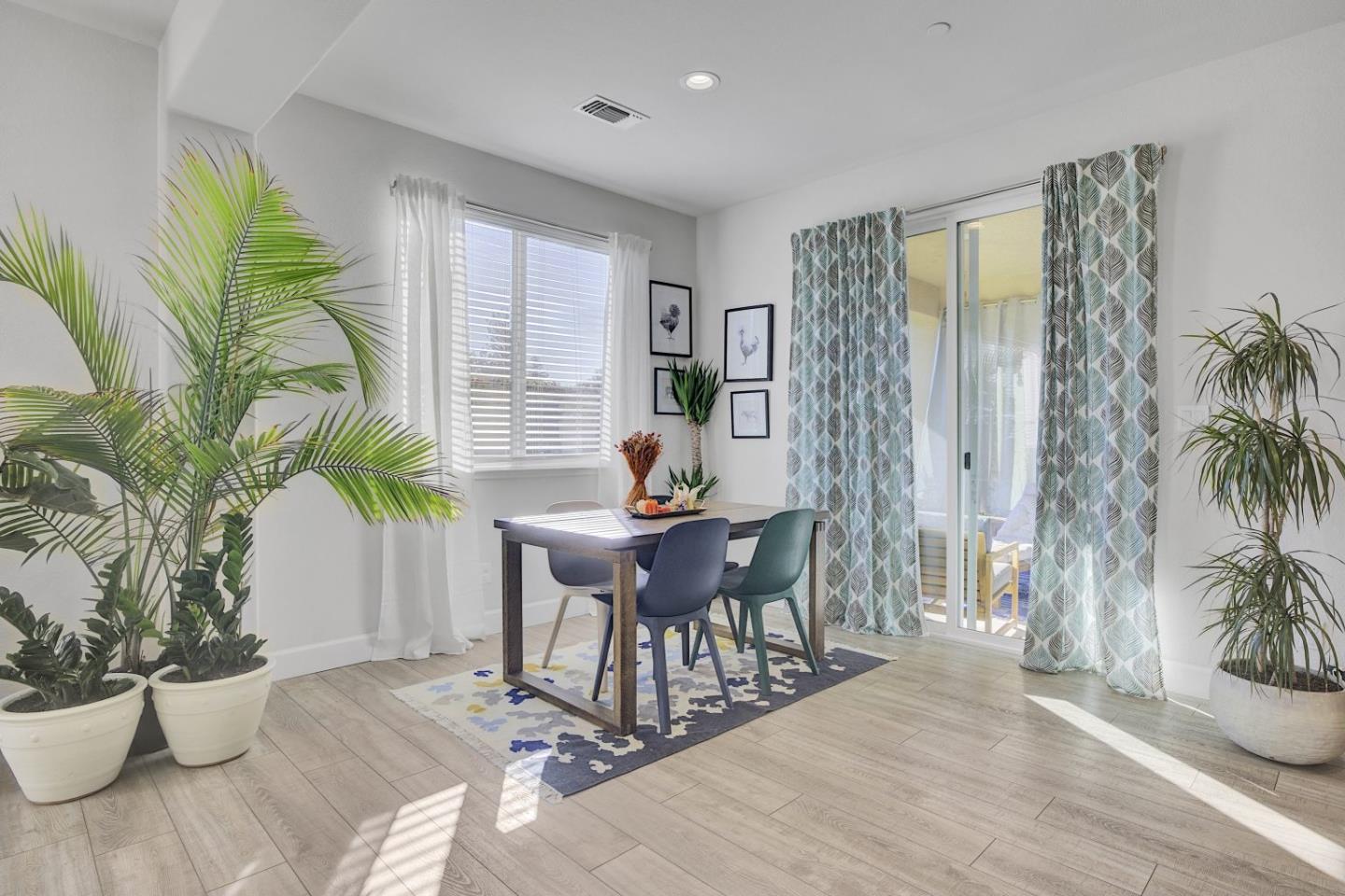 Detail Gallery Image 15 of 53 For 871 Cordoba Way, Hollister,  CA 95023 - 4 Beds | 2/1 Baths