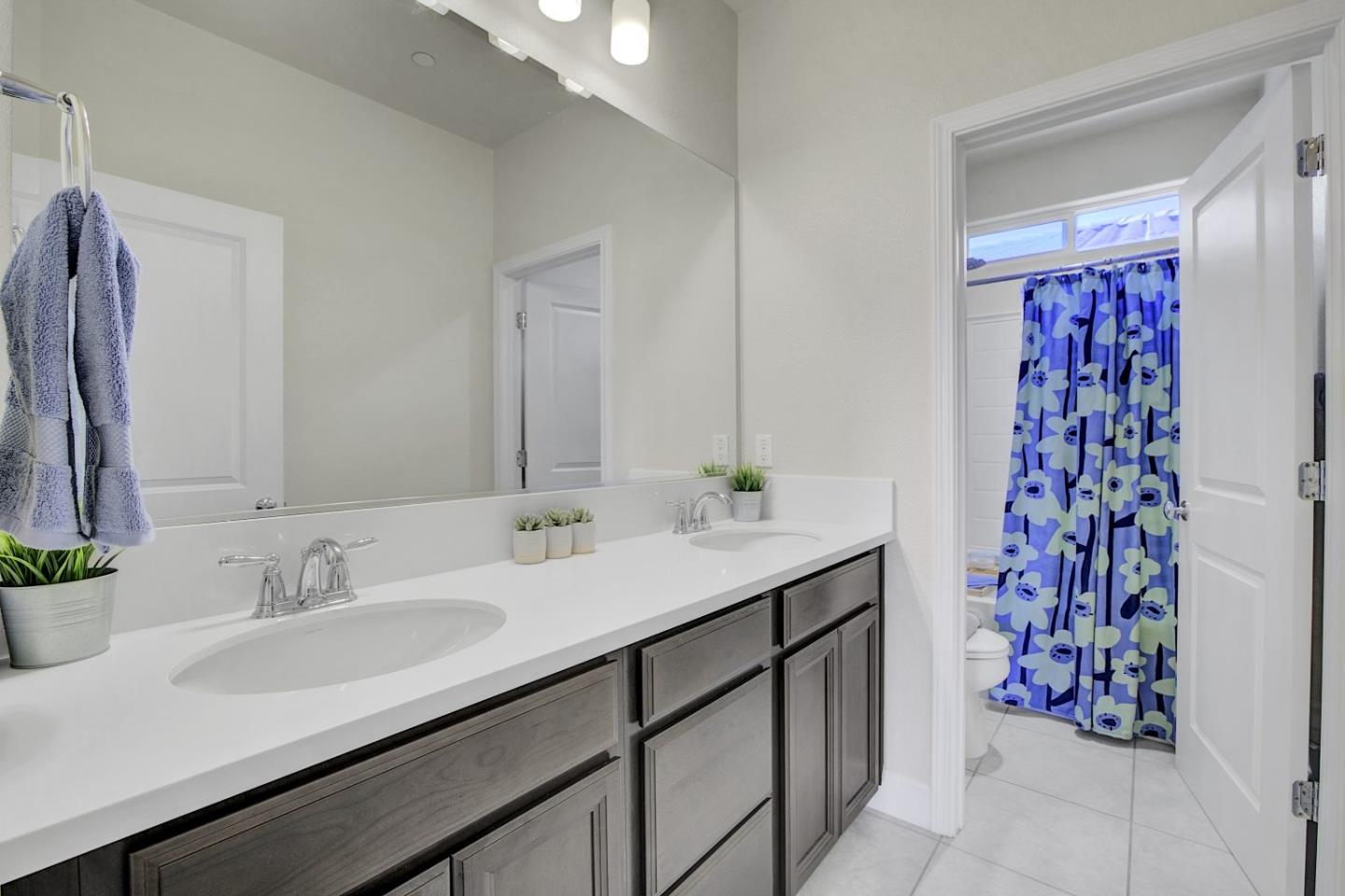 Detail Gallery Image 29 of 53 For 871 Cordoba Way, Hollister,  CA 95023 - 4 Beds | 2/1 Baths