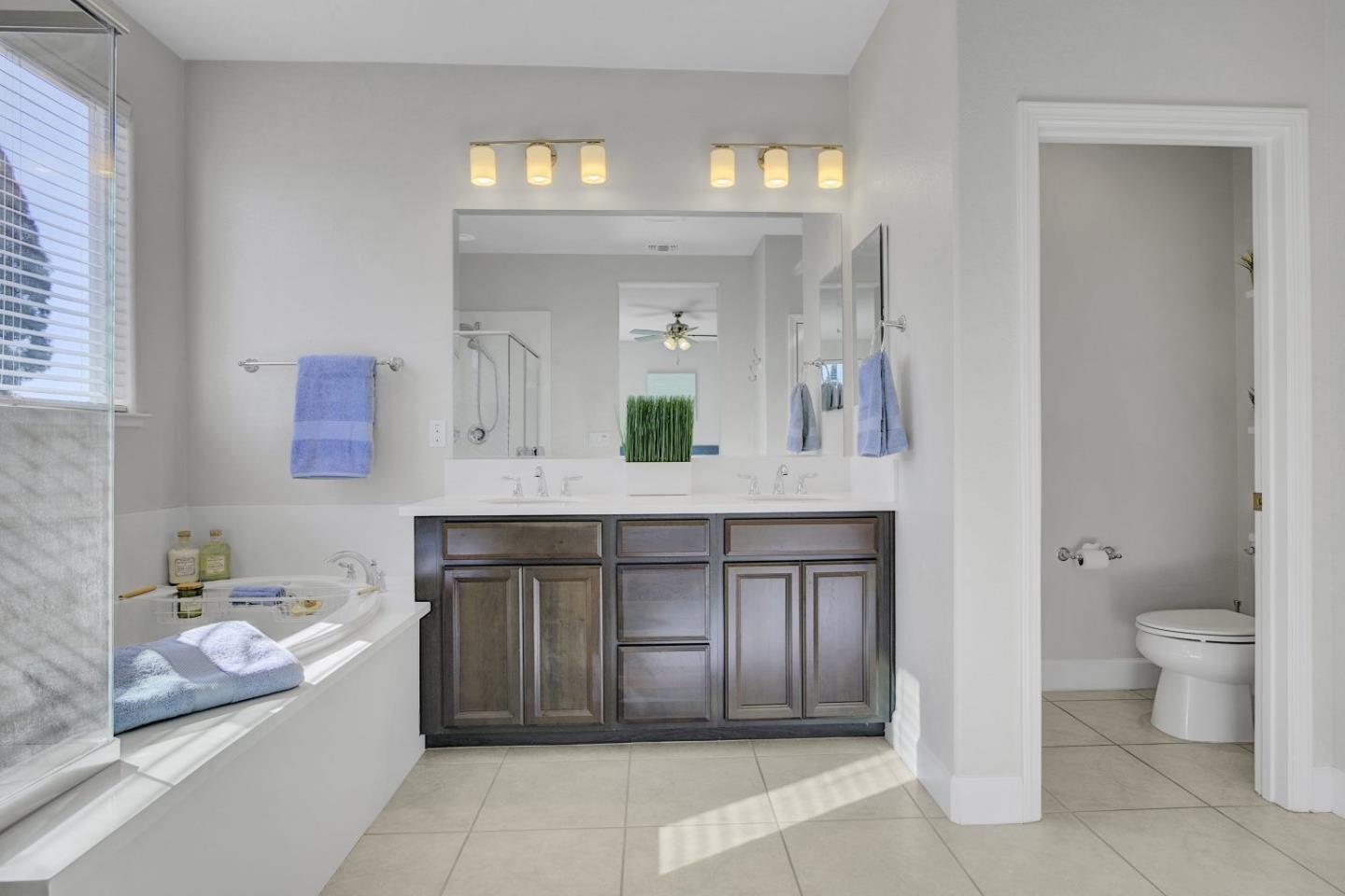 Detail Gallery Image 38 of 53 For 871 Cordoba Way, Hollister,  CA 95023 - 4 Beds | 2/1 Baths