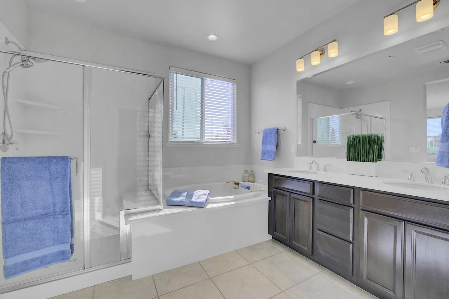 Detail Gallery Image 39 of 53 For 871 Cordoba Way, Hollister,  CA 95023 - 4 Beds | 2/1 Baths