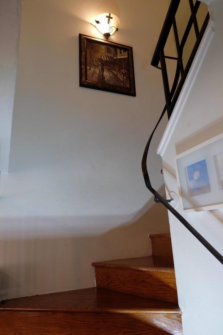 Detail Gallery Image 11 of 12 For 2701 Lone Bluff Way #18,  San Jose,  CA 95111 - 2 Beds | 1/1 Baths