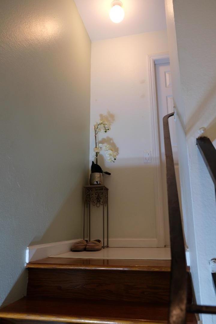 Detail Gallery Image 12 of 12 For 2701 Lone Bluff Way #18,  San Jose,  CA 95111 - 2 Beds | 1/1 Baths