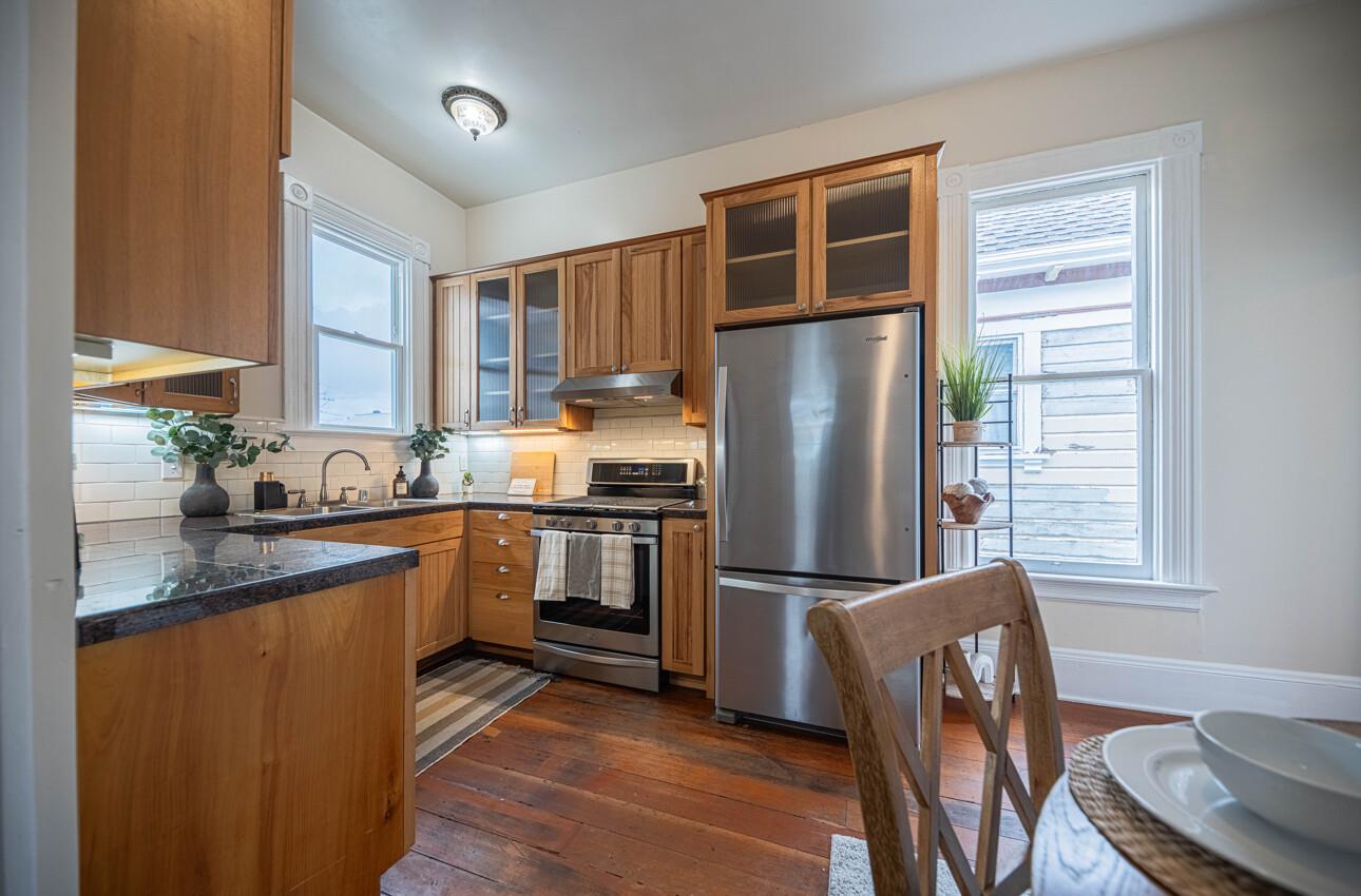 Detail Gallery Image 15 of 41 For 332 Capitol St, Salinas,  CA 93901 - 3 Beds | 2 Baths