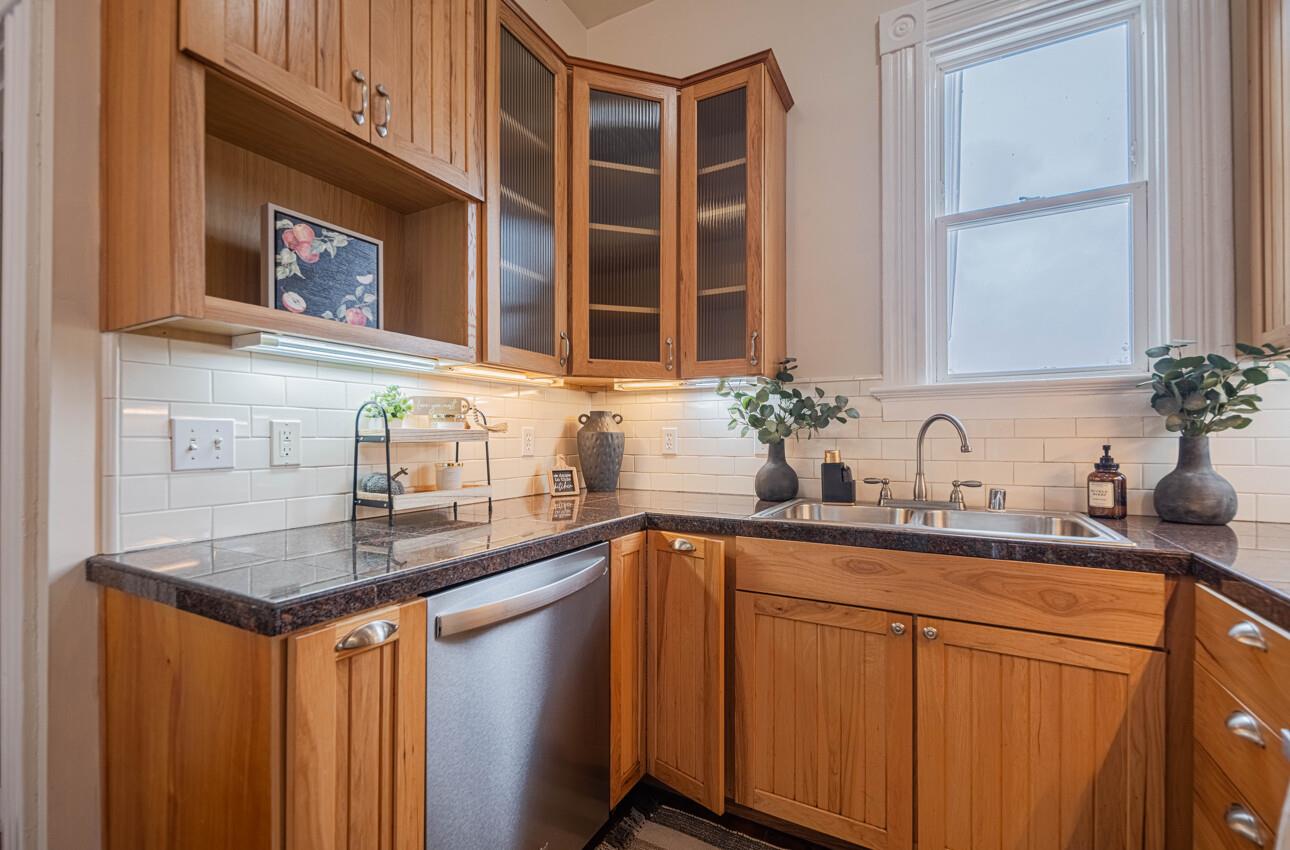 Detail Gallery Image 17 of 41 For 332 Capitol St, Salinas,  CA 93901 - 3 Beds | 2 Baths