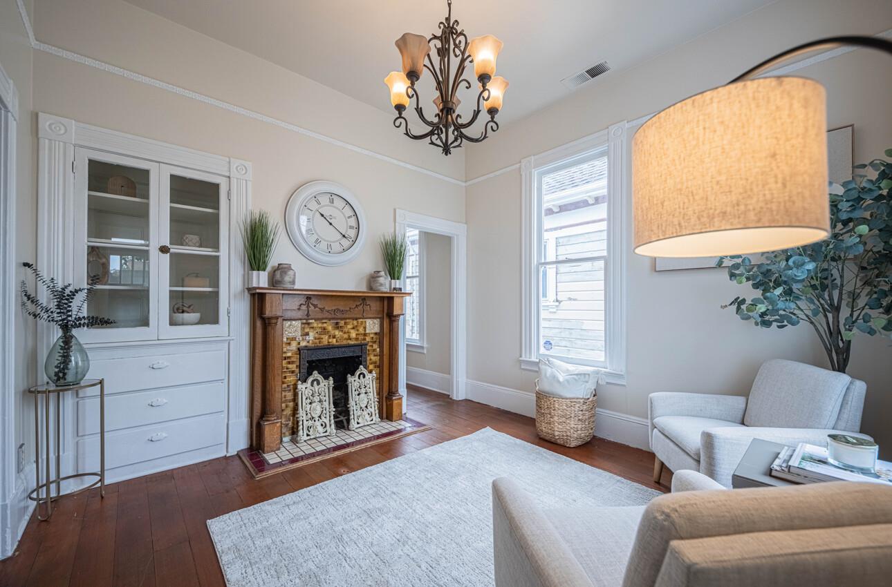 Detail Gallery Image 9 of 41 For 332 Capitol St, Salinas,  CA 93901 - 3 Beds | 2 Baths