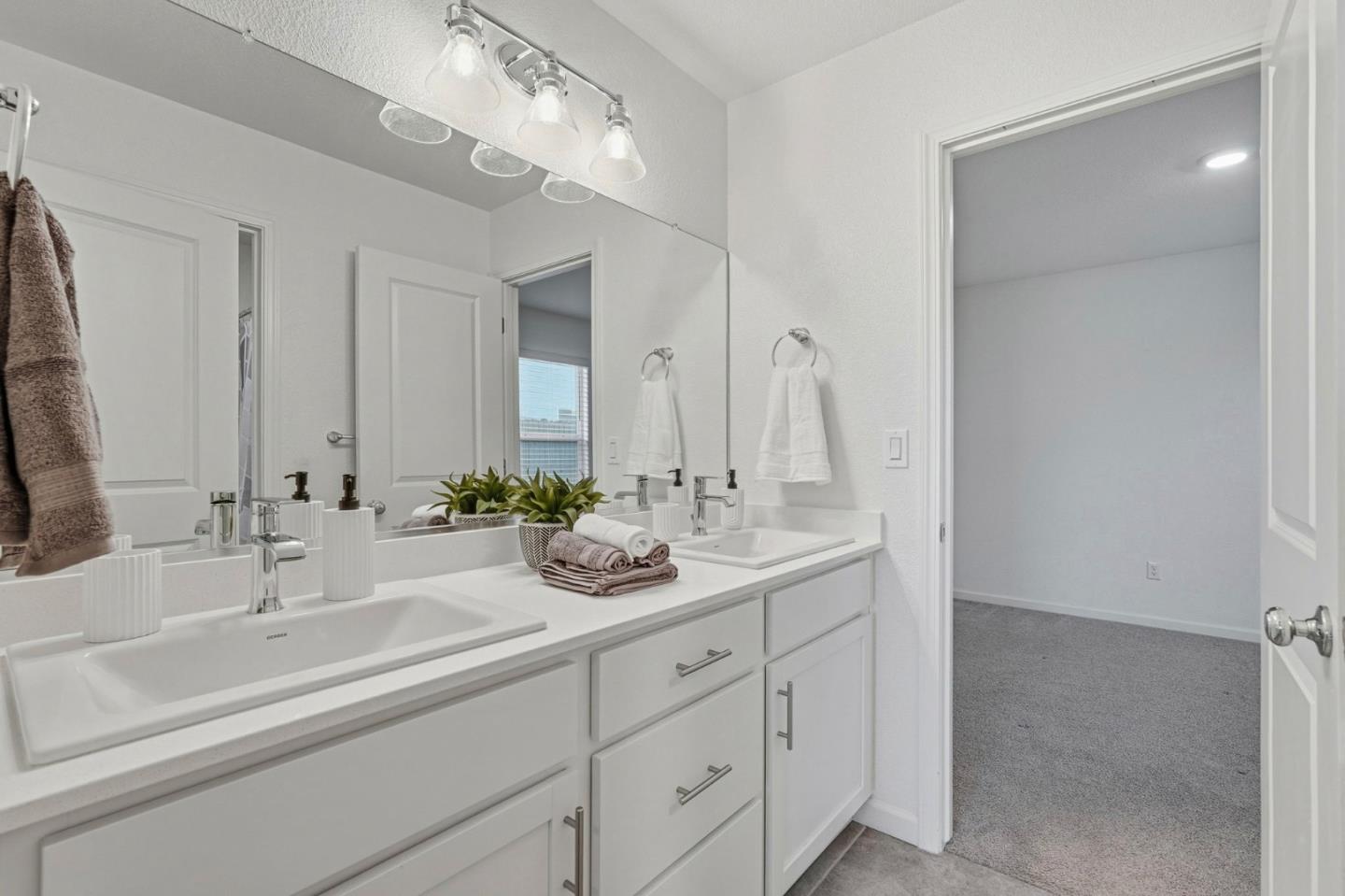 Detail Gallery Image 23 of 27 For 1740 Columbia Dr, Los Banos,  CA 93635 - 4 Beds | 3 Baths